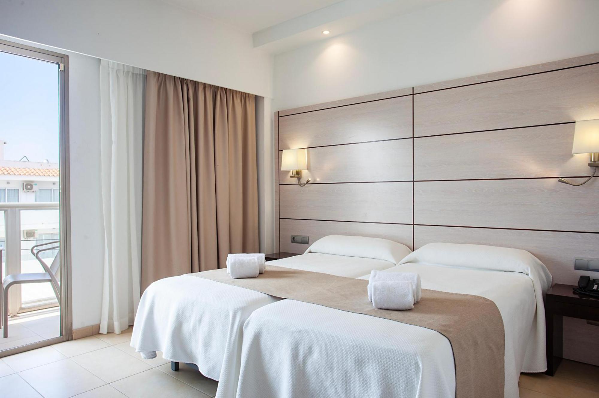 Hotel Puchet Ibiza Сан-Антоніо Екстер'єр фото