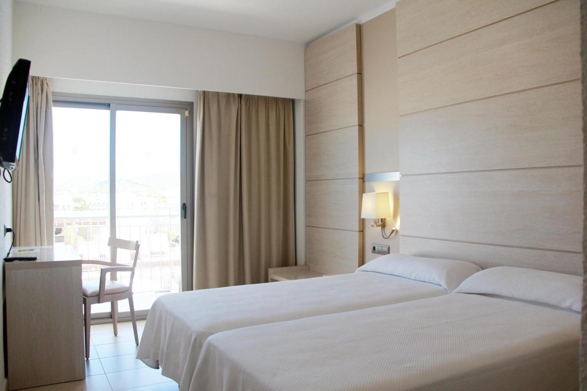 Hotel Puchet Ibiza Сан-Антоніо Екстер'єр фото