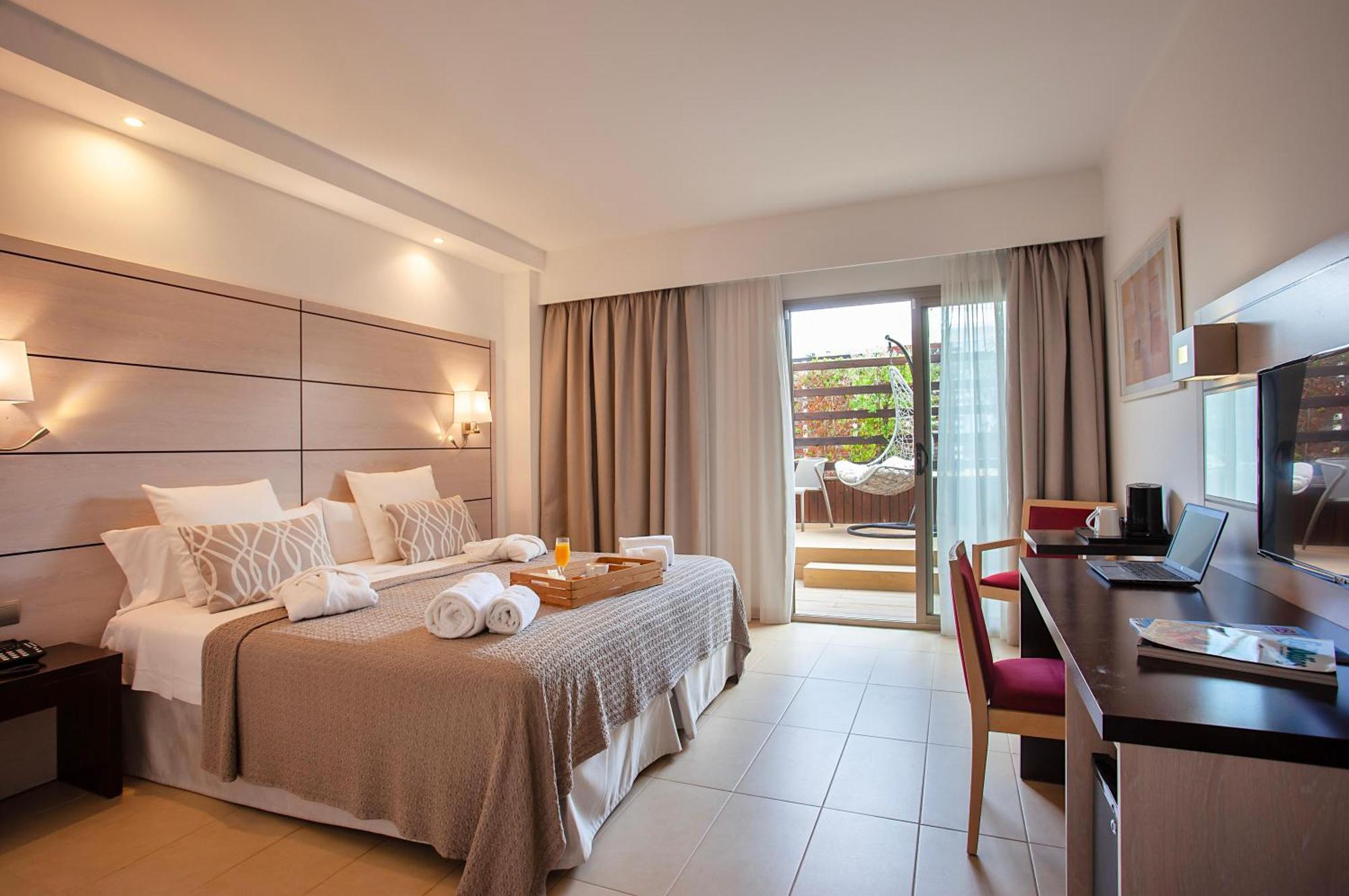 Hotel Puchet Ibiza Сан-Антоніо Екстер'єр фото